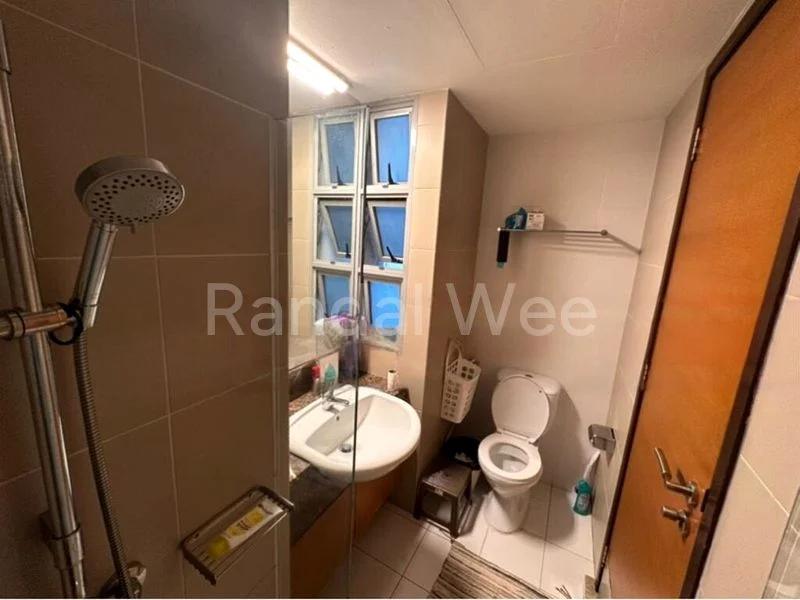 3 Bed Condo for Rent in  One Fort - Image 2